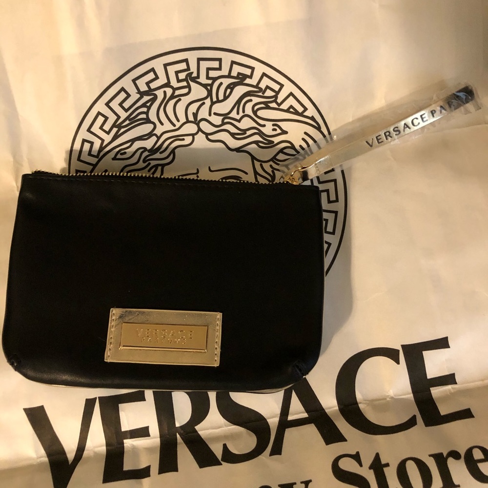 Versace clutch wallet new♥️on sale